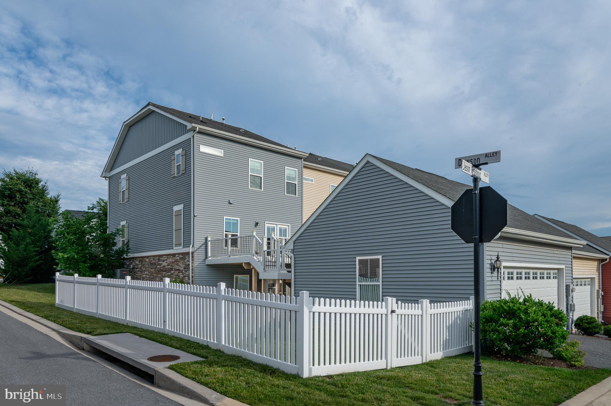 BRUNSWICK CROSSING - Residential