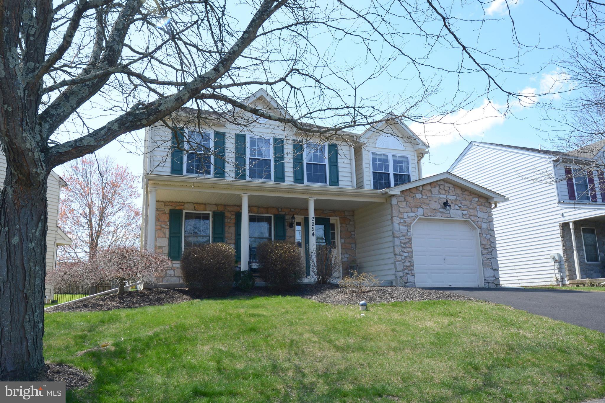 Located in Valley View Estates, this 3-bedroom, 2.5-bath Colonial offers a functional layout, quality updates, and a premium setting backing to community green space, a walking trail, and the neighborhood playground. With approximately 2,200 square feet above grade and an additional 700 square feet of finished basement space, this home provides the flexibility and room today’s buyers are looking for.
The main level features formal living and dining rooms with engineered hardwood flooring, along with a beautifully updated kitchen complete with white cabinets, marble countertops, stainless steel appliances, and an oversized island designed for both everyday living and entertaining. The kitchen flows seamlessly into the breakfast area and adjacent family room, which provides direct access to the rear paver patio for easy indoor-outdoor living.
Upstairs, the primary suite includes a walk-in closet and a renovated en-suite bath featuring dual sinks and a tiled walk-in shower. Second-floor laundry adds everyday convenience. Two additional bedrooms and a full hall bath complete the upper level.
The finished basement offers a versatile living space ideal for a media room, sports viewing area, playroom, home gym, office, or additional storage. There is also an attached one-car garage with room for additional storage.
Major improvements include:
Roof (2017)
Primary Bathroom(2020)
Kitchen(2021)
HVAC System (2021)
A well-maintained home in a convenient neighborhood setting with direct access to community amenities, open space, and no HOA restrictions. This location is a commuter’s dream with close access to PA 476 and Routes 29, 663, 313, and 309.