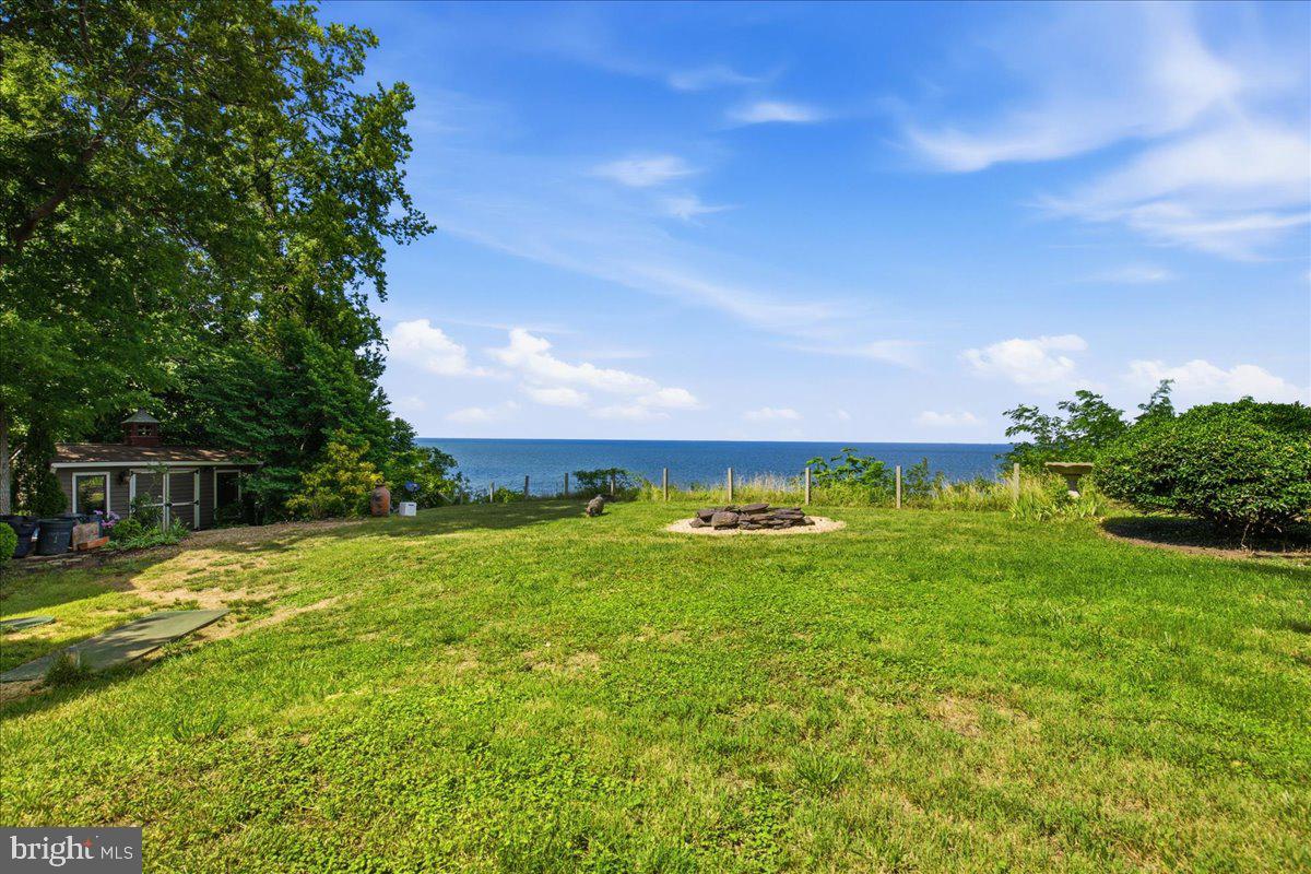 WESTERN SHORES - Residential