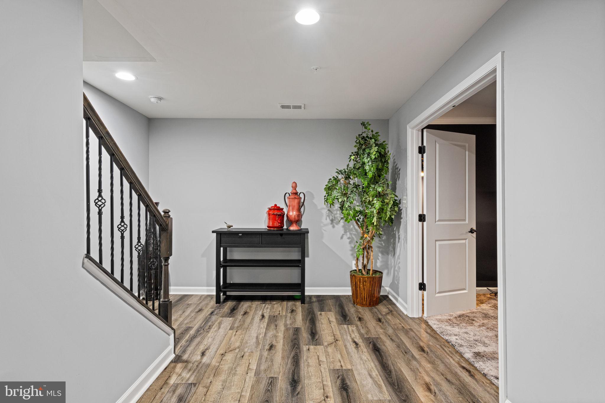 POTOMAC SHORES - Residential