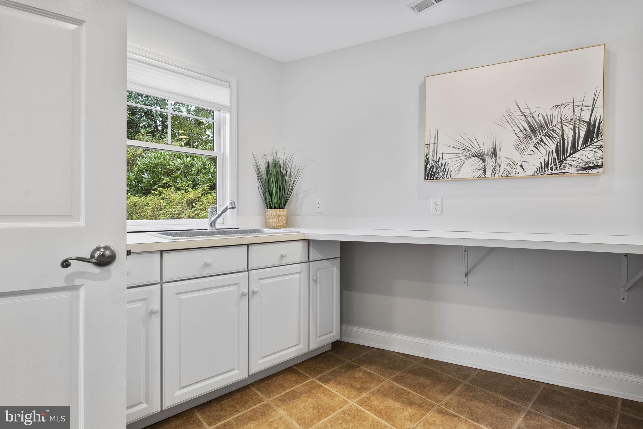 OAKWOOD KNOLLS - Residential