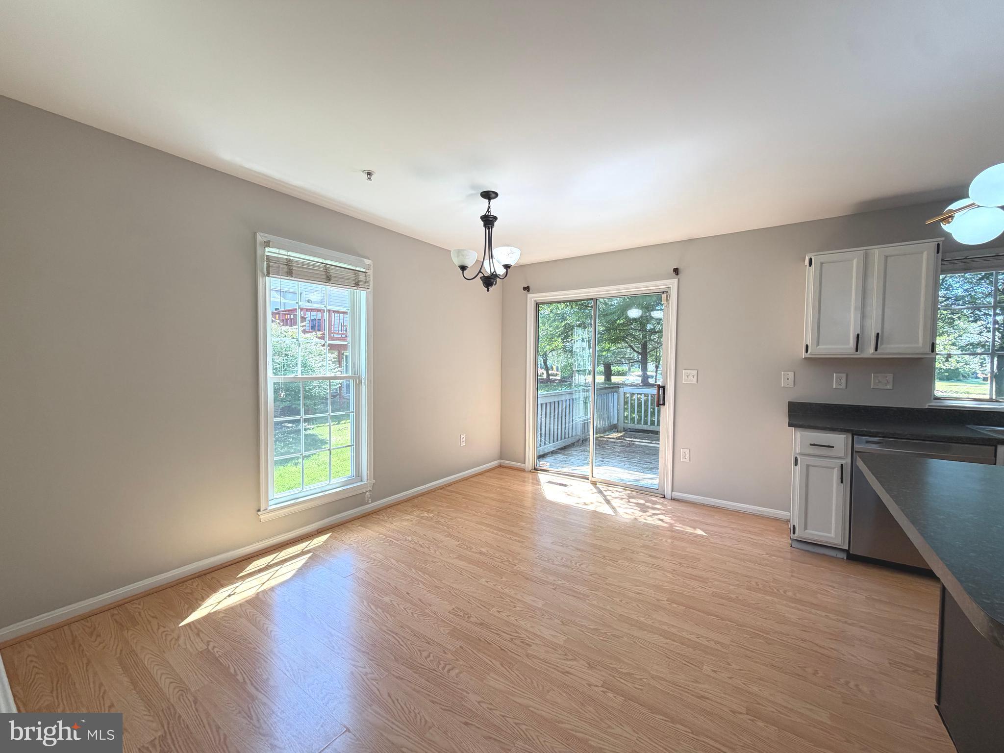 SEVEN OAKS - Residential