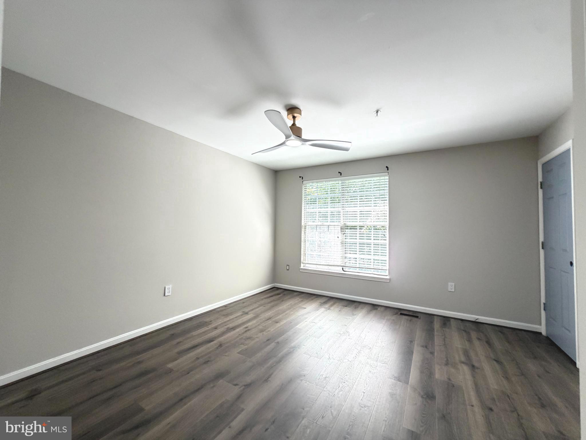 SEVEN OAKS - Residential