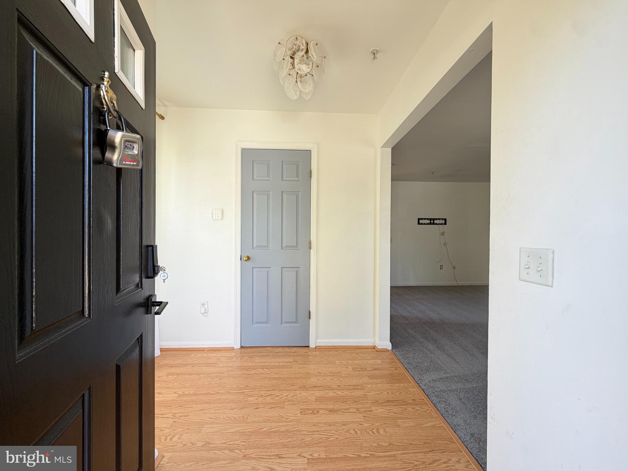 SEVEN OAKS - Residential