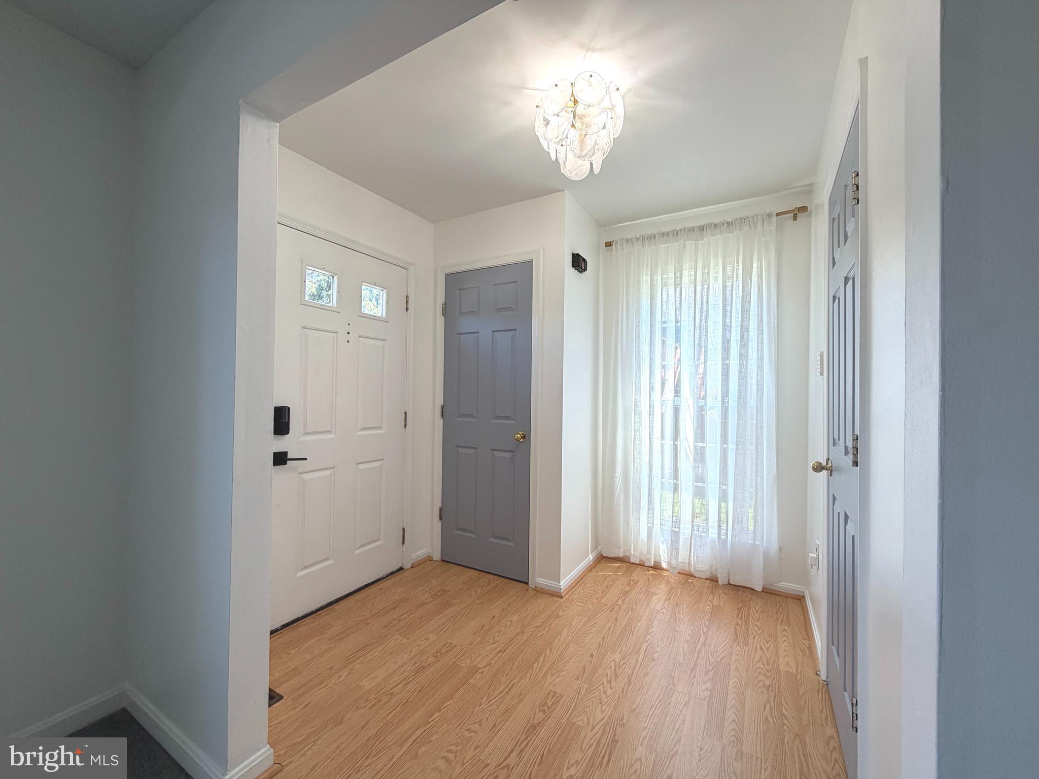 SEVEN OAKS - Residential
