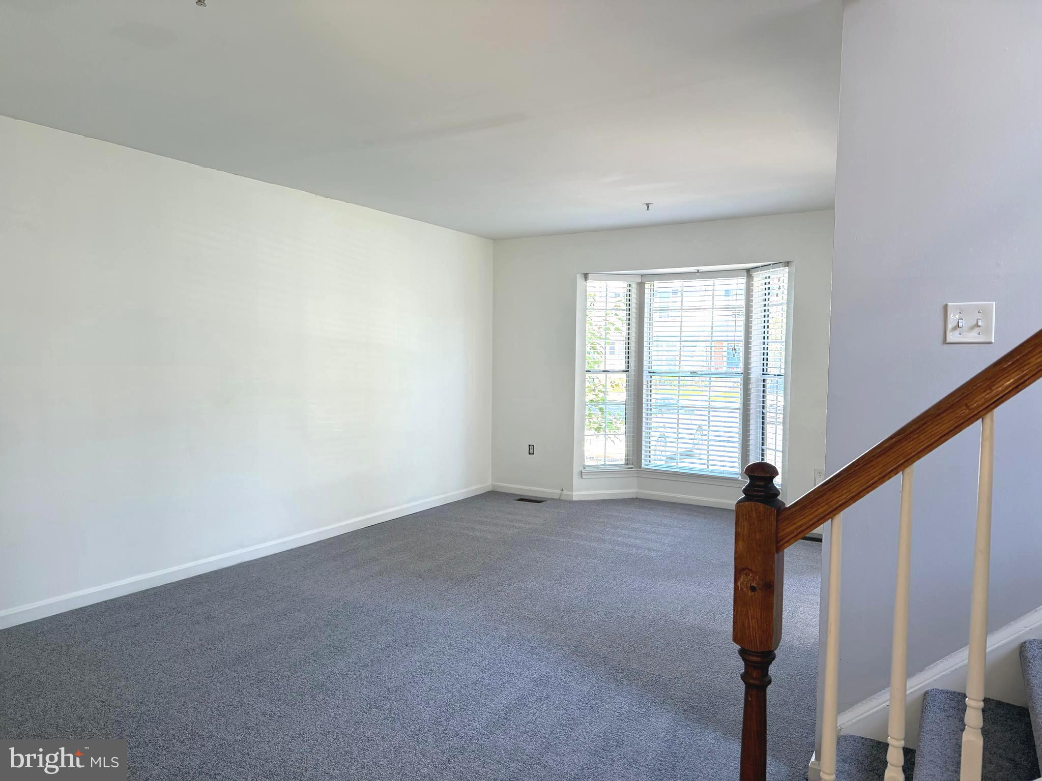 SEVEN OAKS - Residential