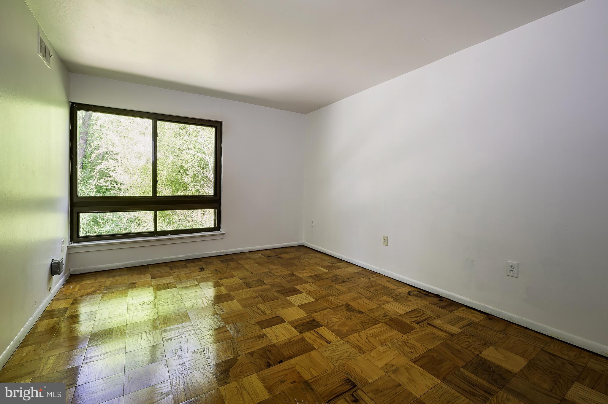 CHELSEA WOODS - Residential