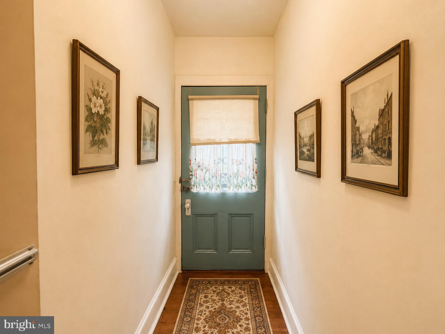 ROXBOROUGH - Residential