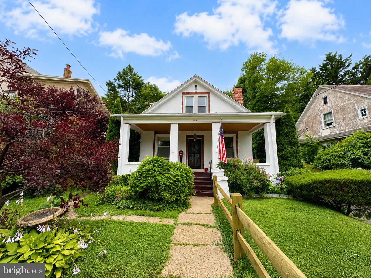 ROXBOROUGH - Residential