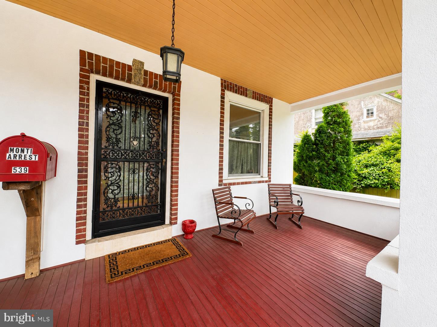 ROXBOROUGH - Residential