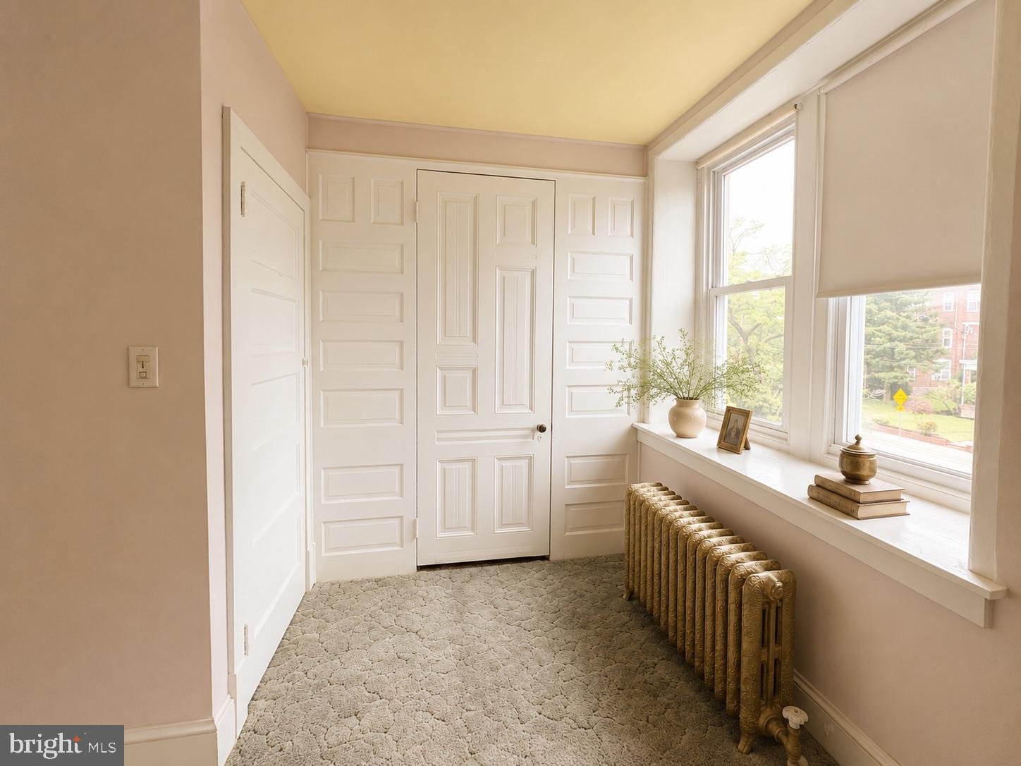 ROXBOROUGH - Residential