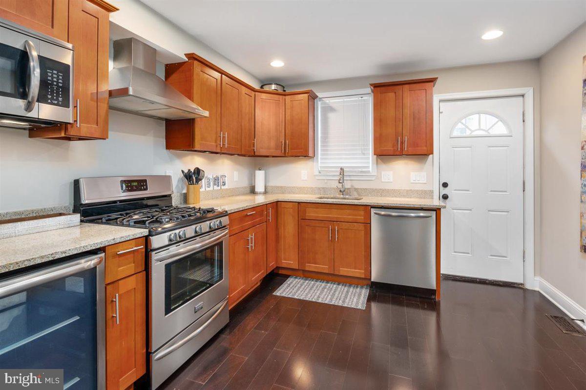 WASHINGTON VILLAGE - Residential