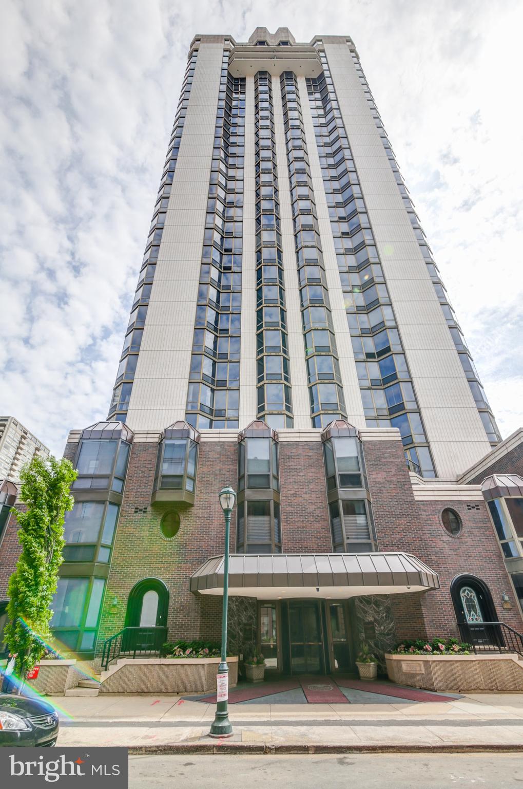 RITTENHOUSE SQUARE - Residential Lease
