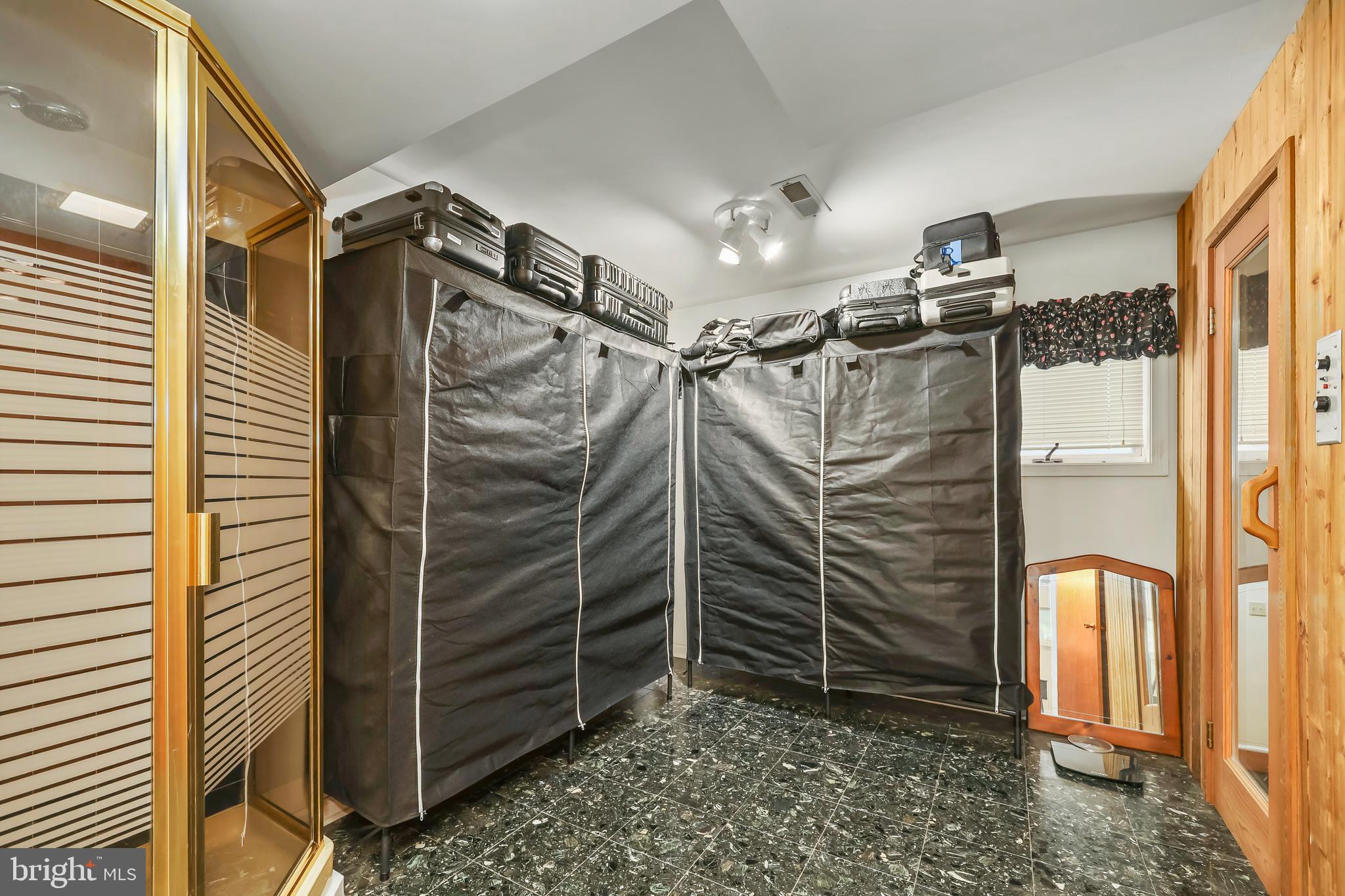 CLEARVIEW HEIGHTS - Residential