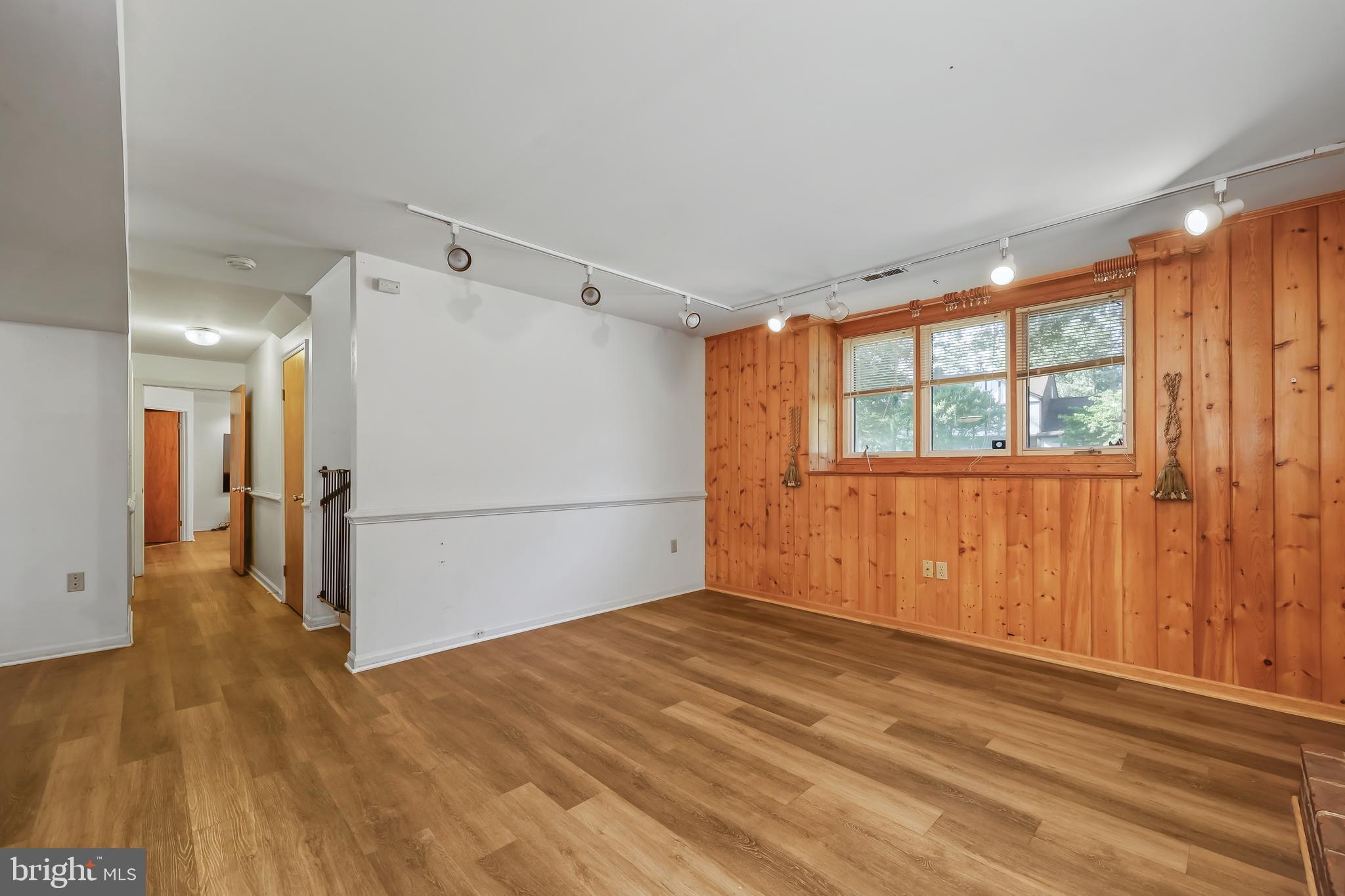 CLEARVIEW HEIGHTS - Residential