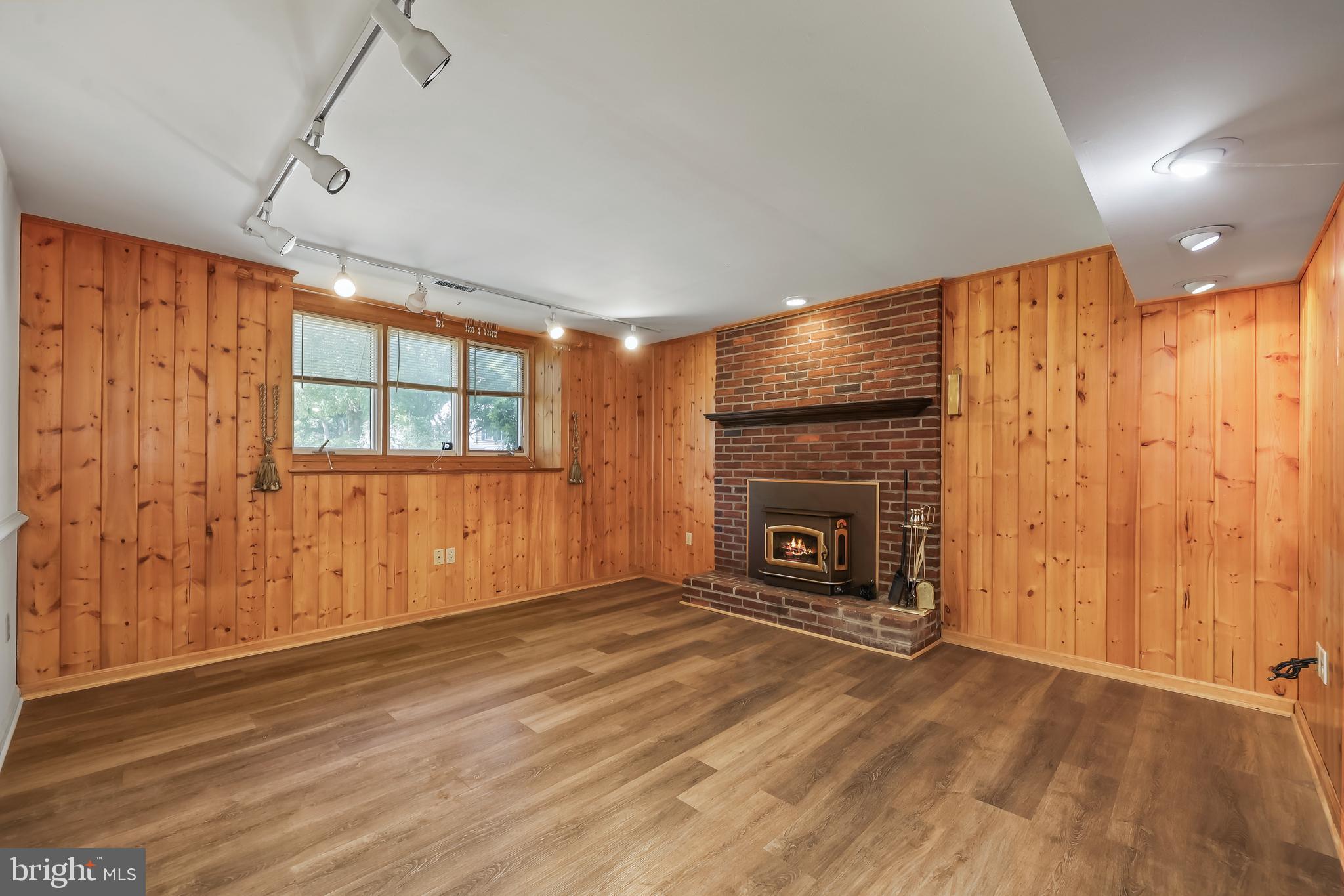 CLEARVIEW HEIGHTS - Residential