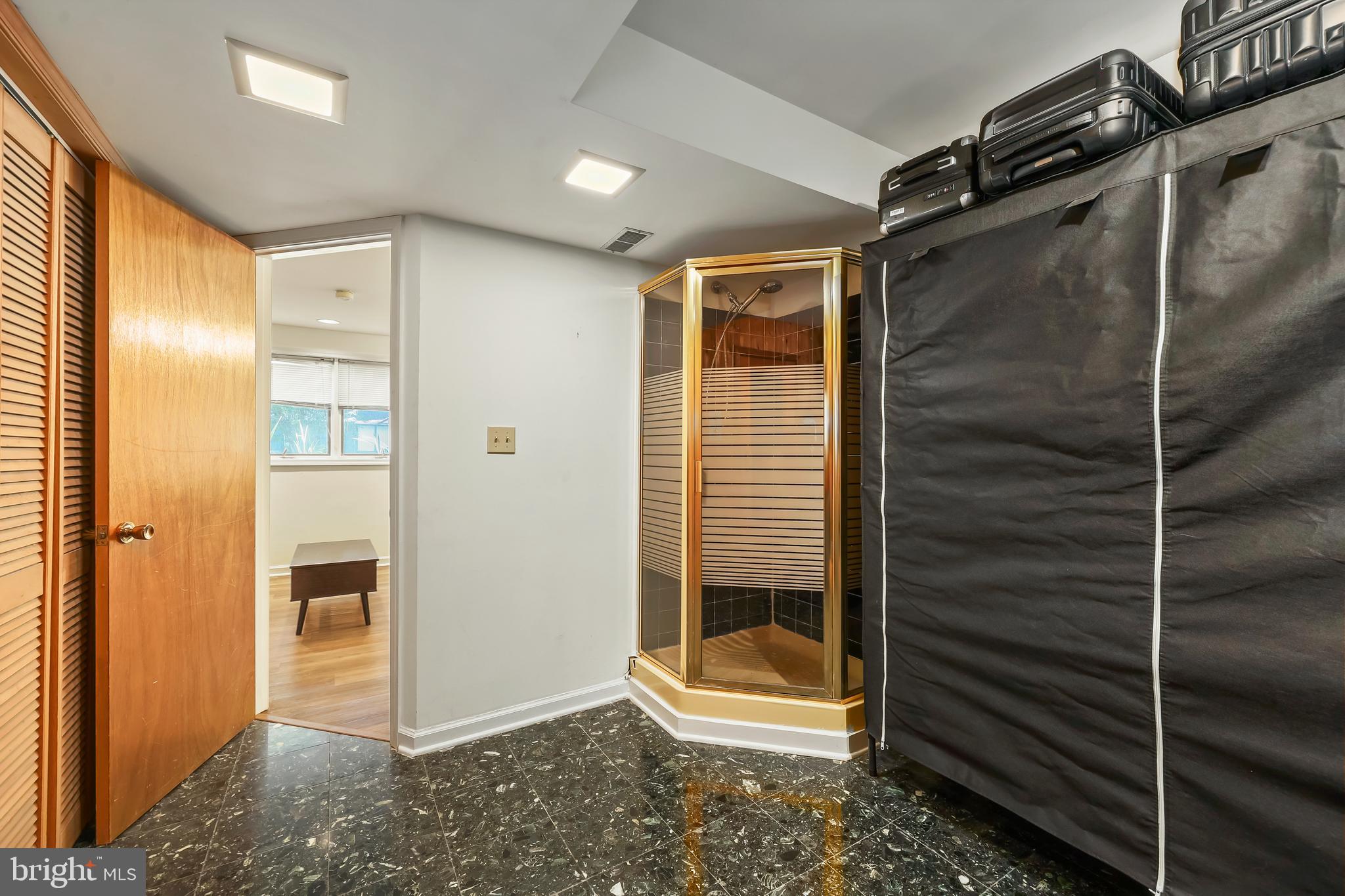 CLEARVIEW HEIGHTS - Residential
