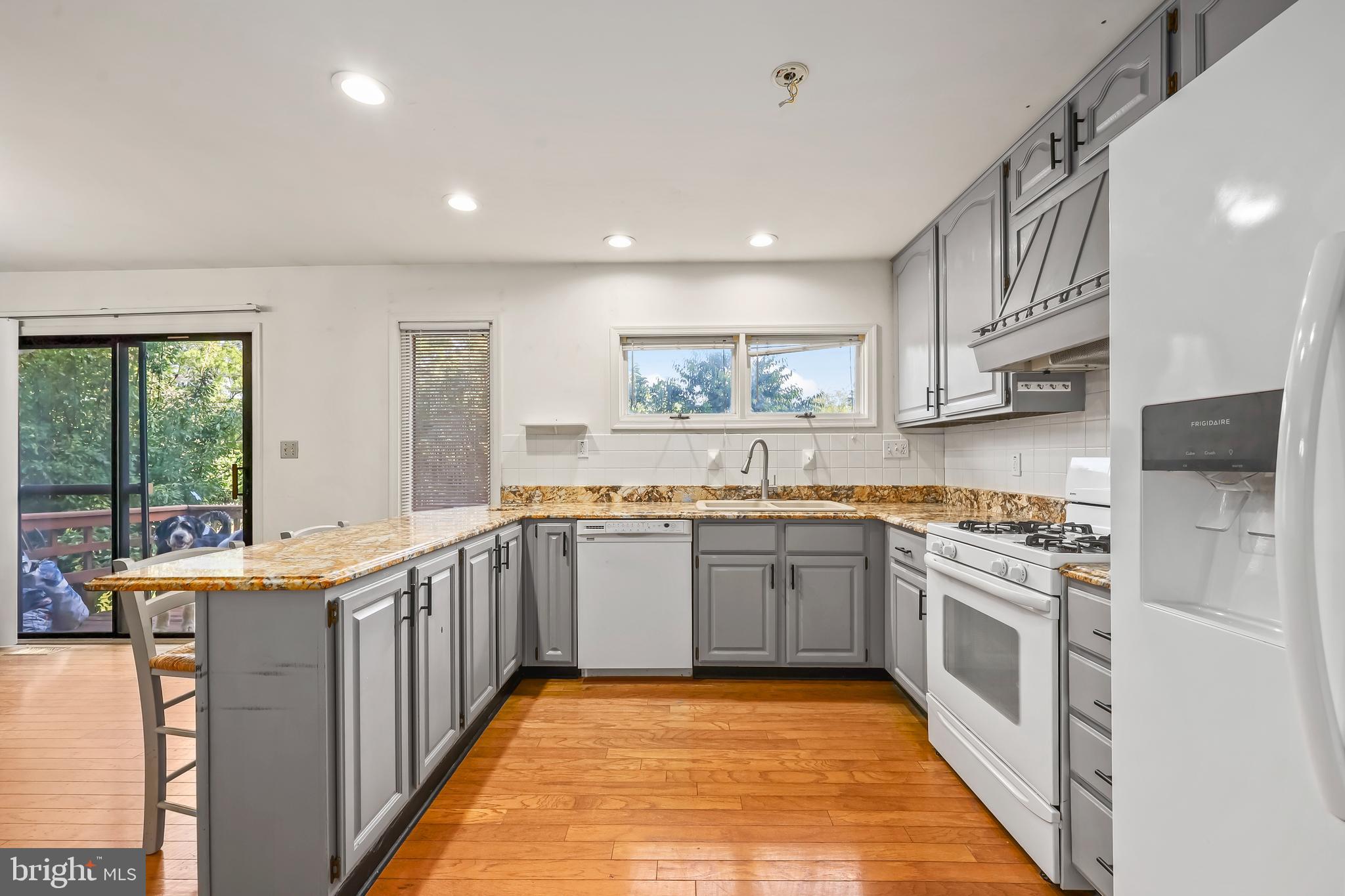 CLEARVIEW HEIGHTS - Residential