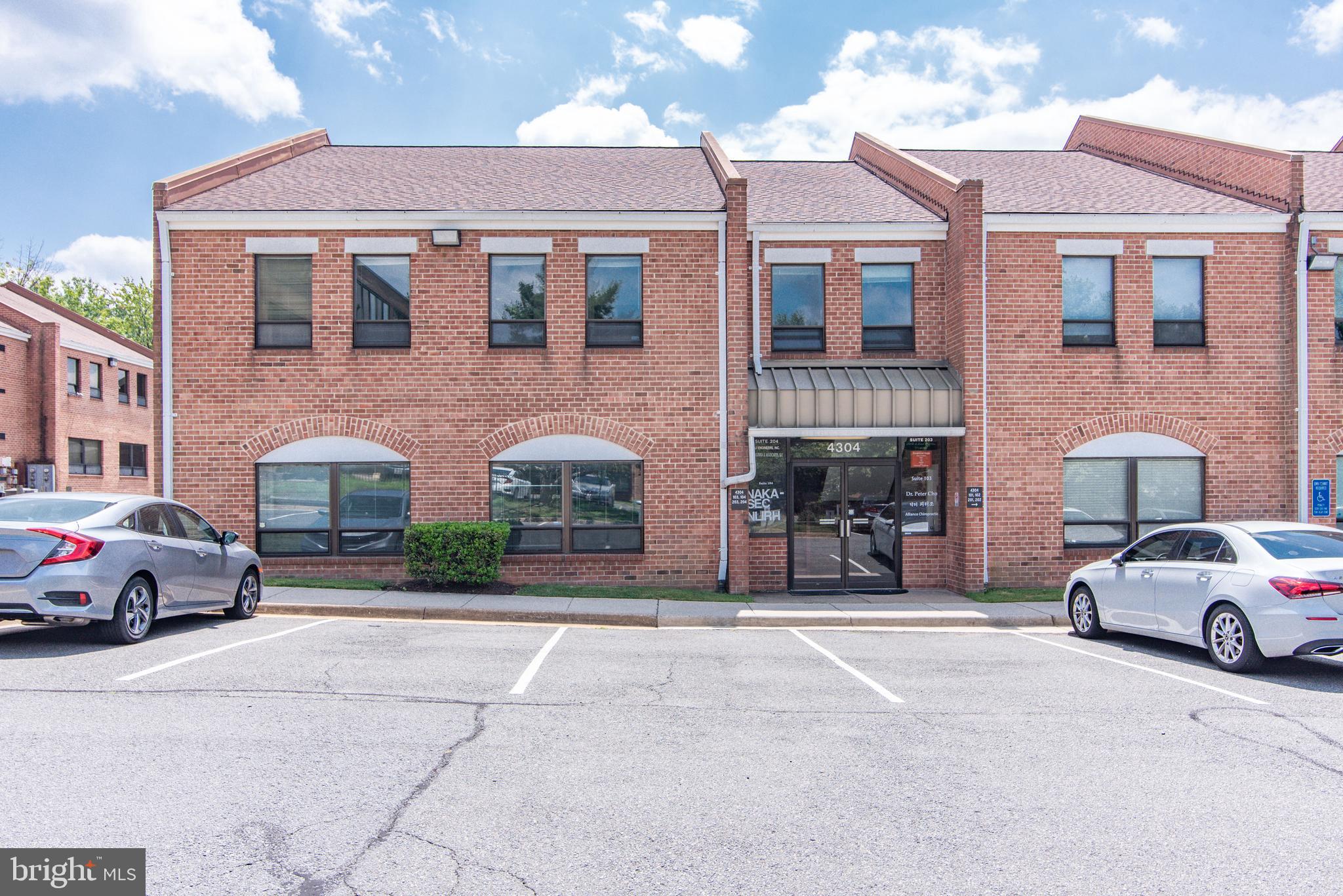 Perfect office space in the heart of Annandale at incredible rate. Fully built out office space formerly used as a doctor's office. Large reception/lobby area with 5 offices, full size Kitchen and bathroom, Located on the first floor with plenty of parking spaces. Great use for medical office, Real estate office, Academy and more. Call for more information. Please email all inquiries.