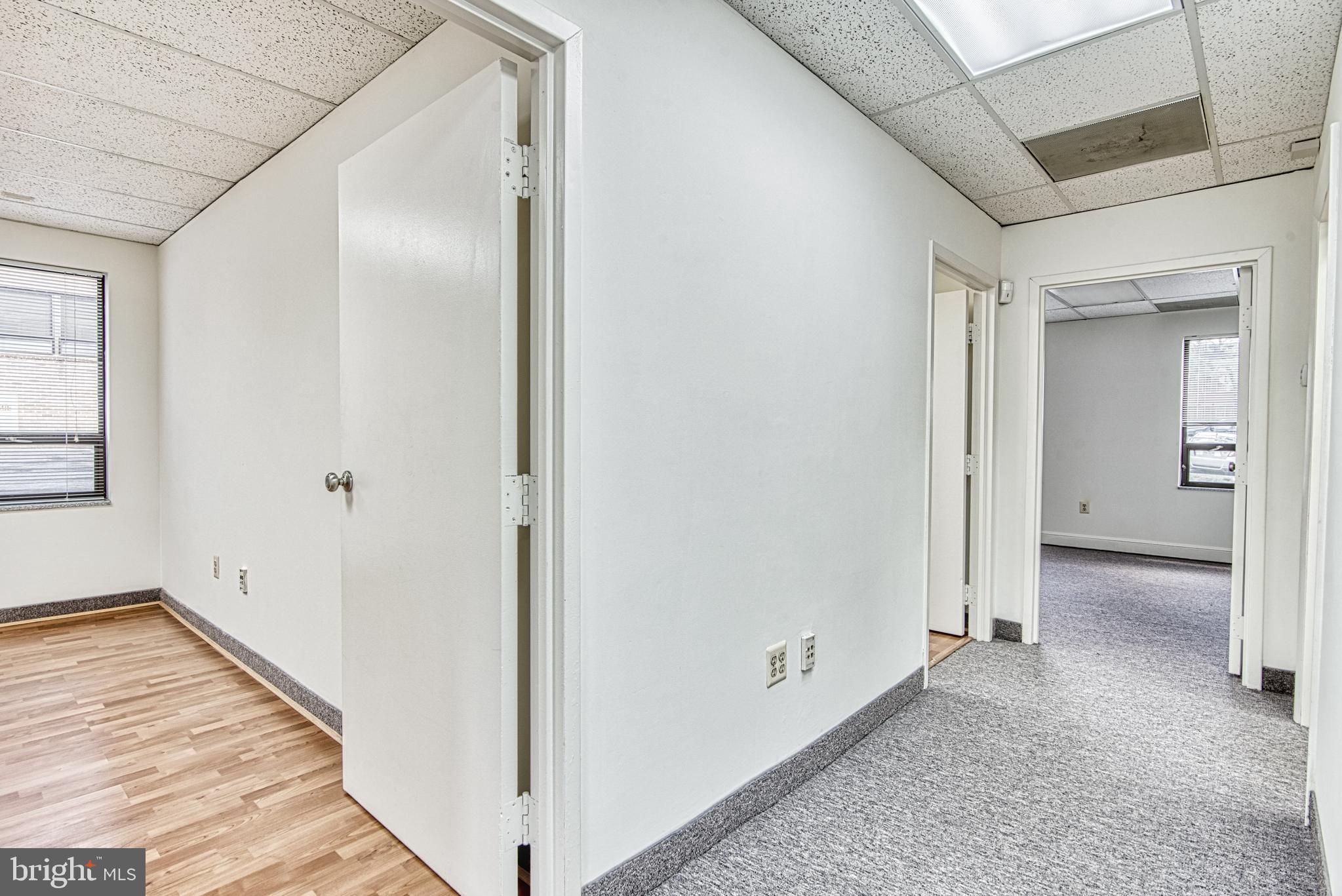 BRISTOW CENTER - Commercial Lease