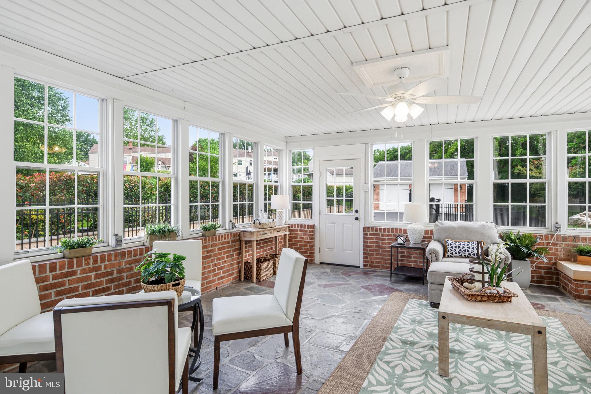 LOWELL HILLS - Residential