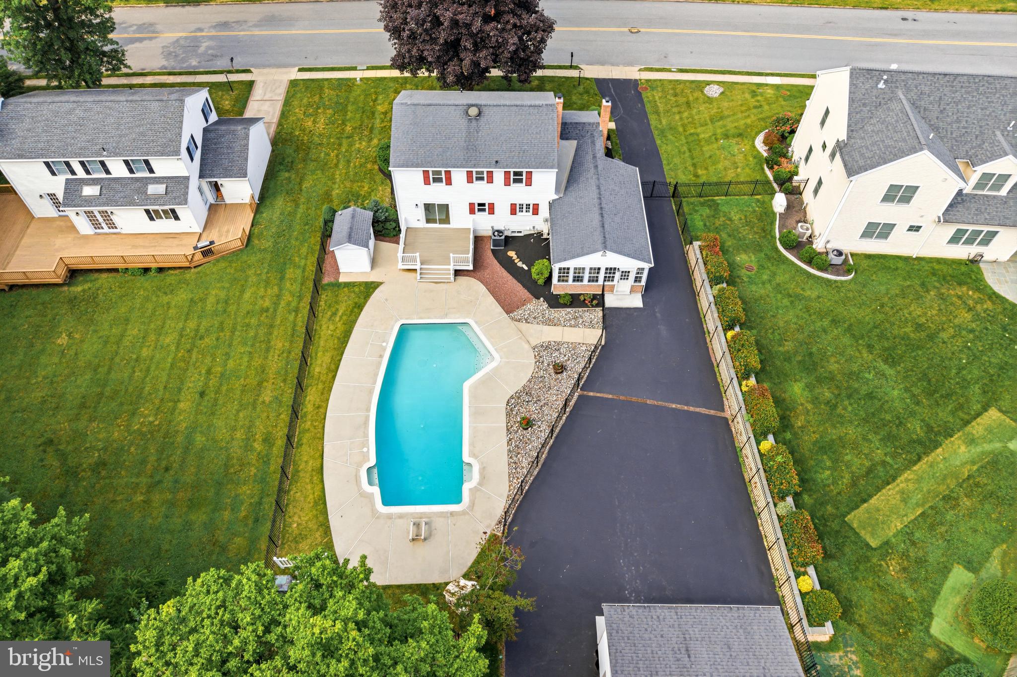 LOWELL HILLS - Residential