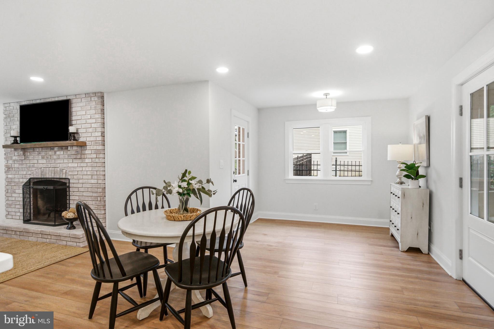 LOWELL HILLS - Residential