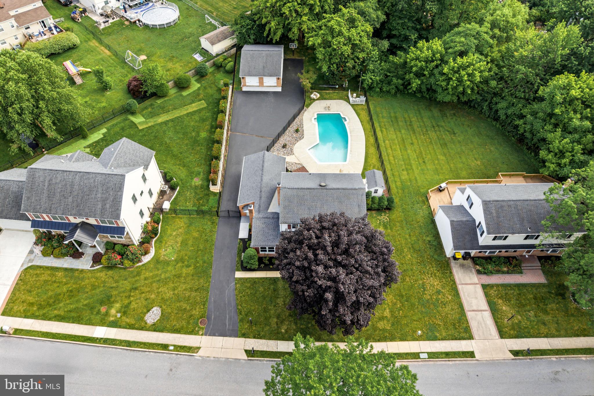 LOWELL HILLS - Residential