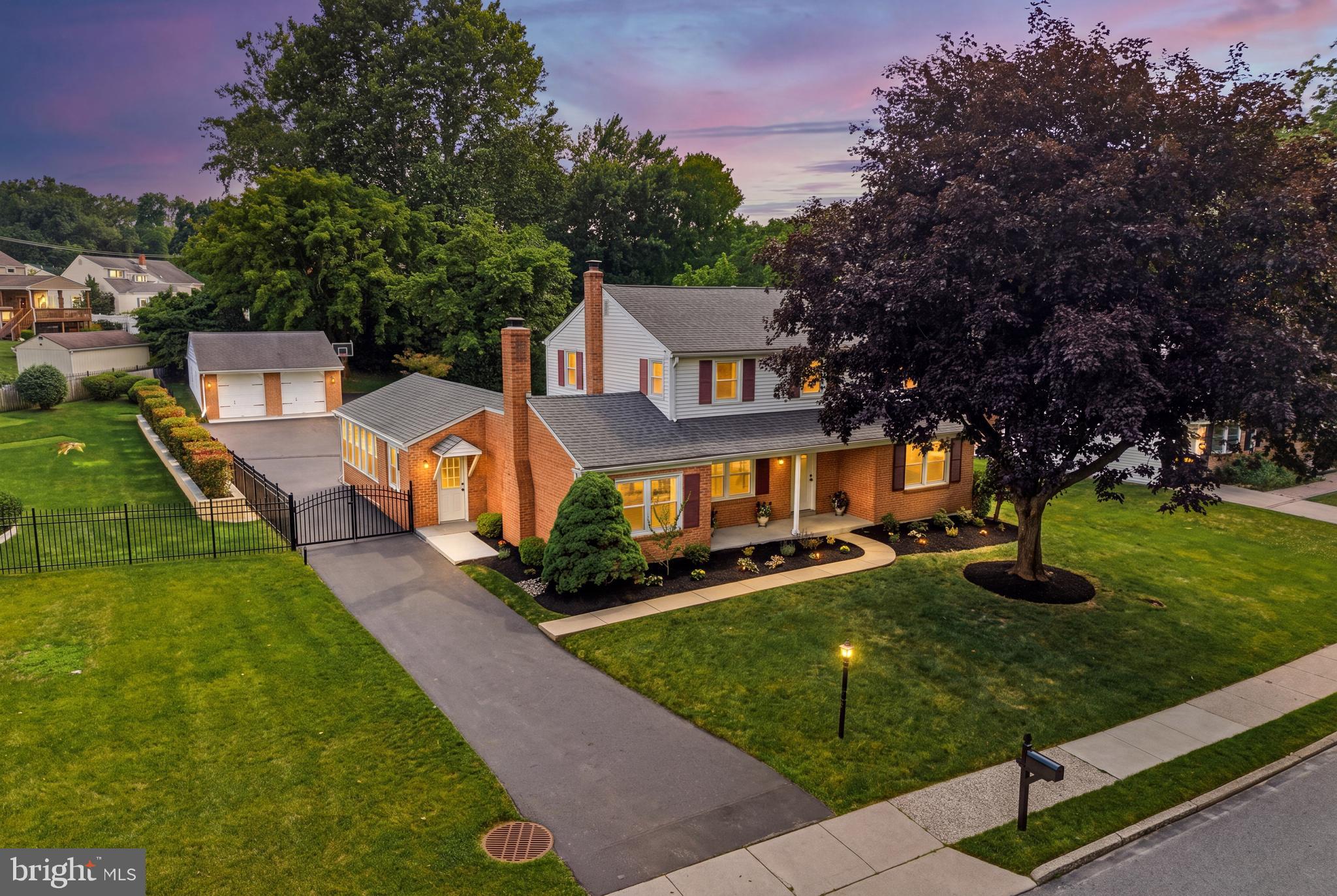 LOWELL HILLS - Residential