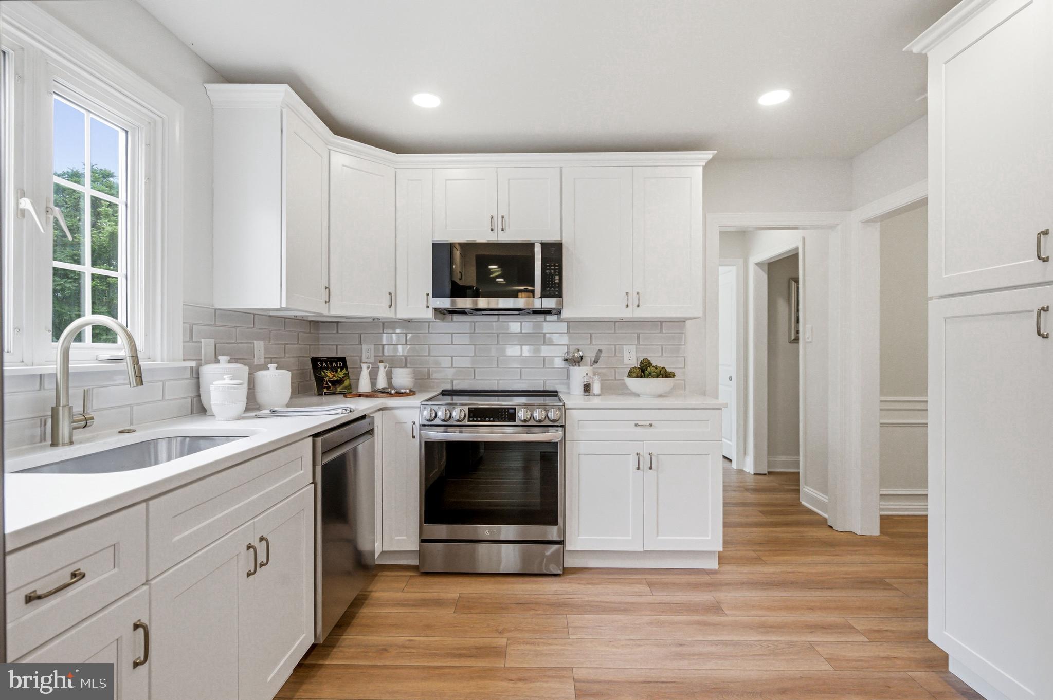 LOWELL HILLS - Residential