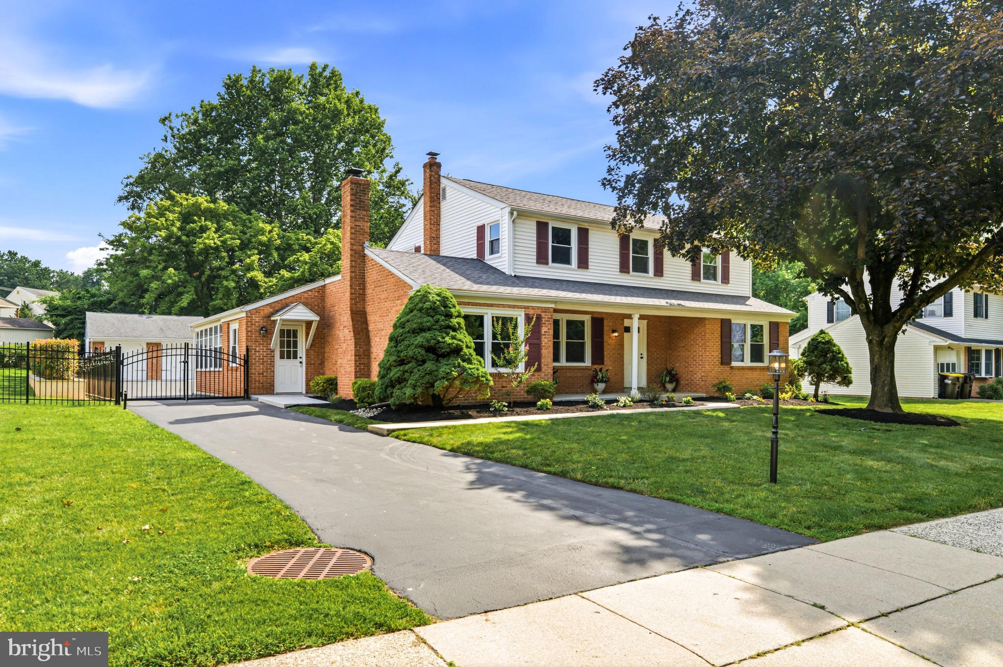 LOWELL HILLS - Residential