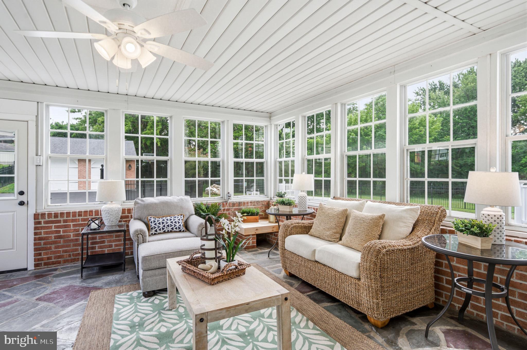 LOWELL HILLS - Residential