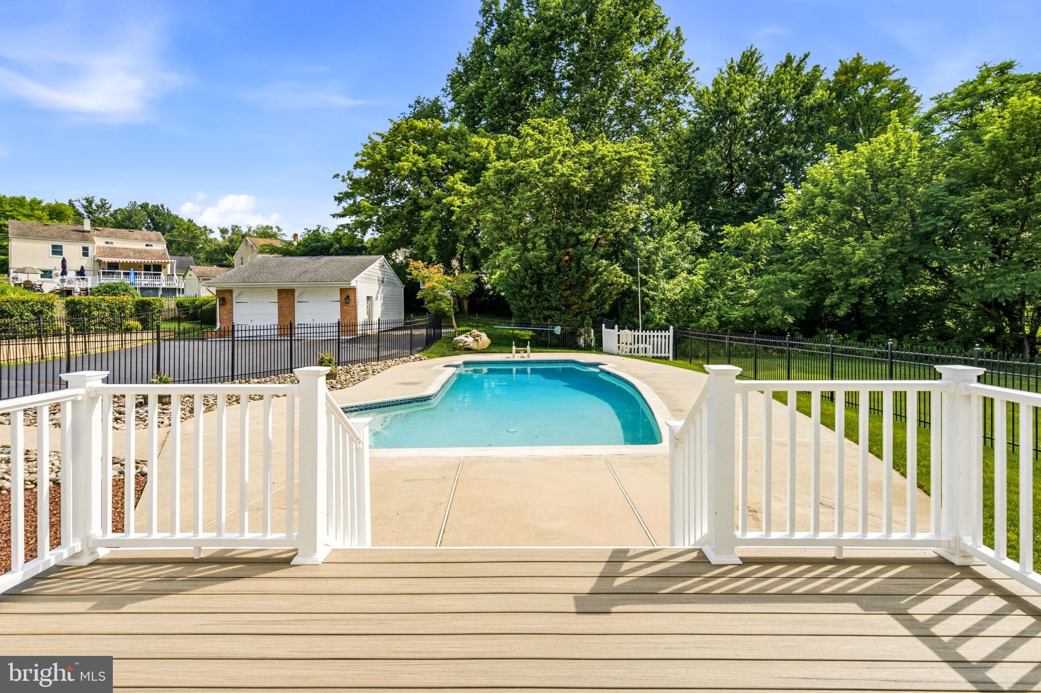 LOWELL HILLS - Residential