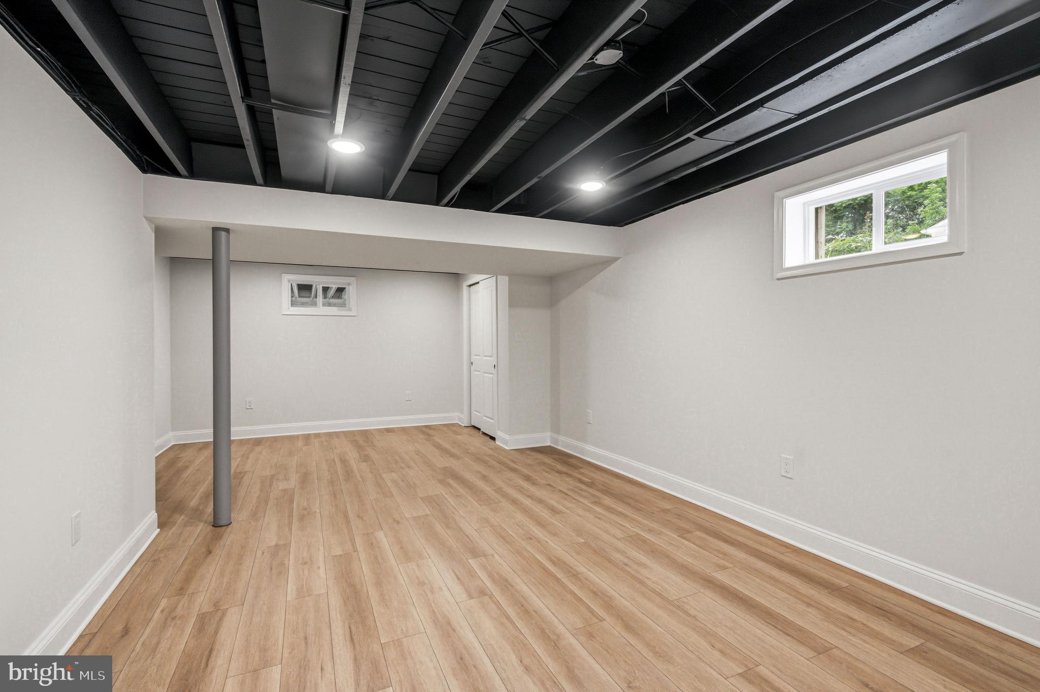 LOWELL HILLS - Residential
