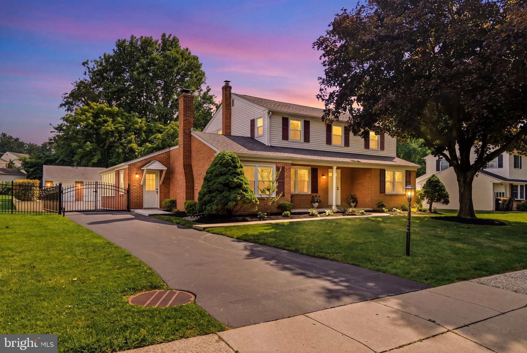 LOWELL HILLS - Residential