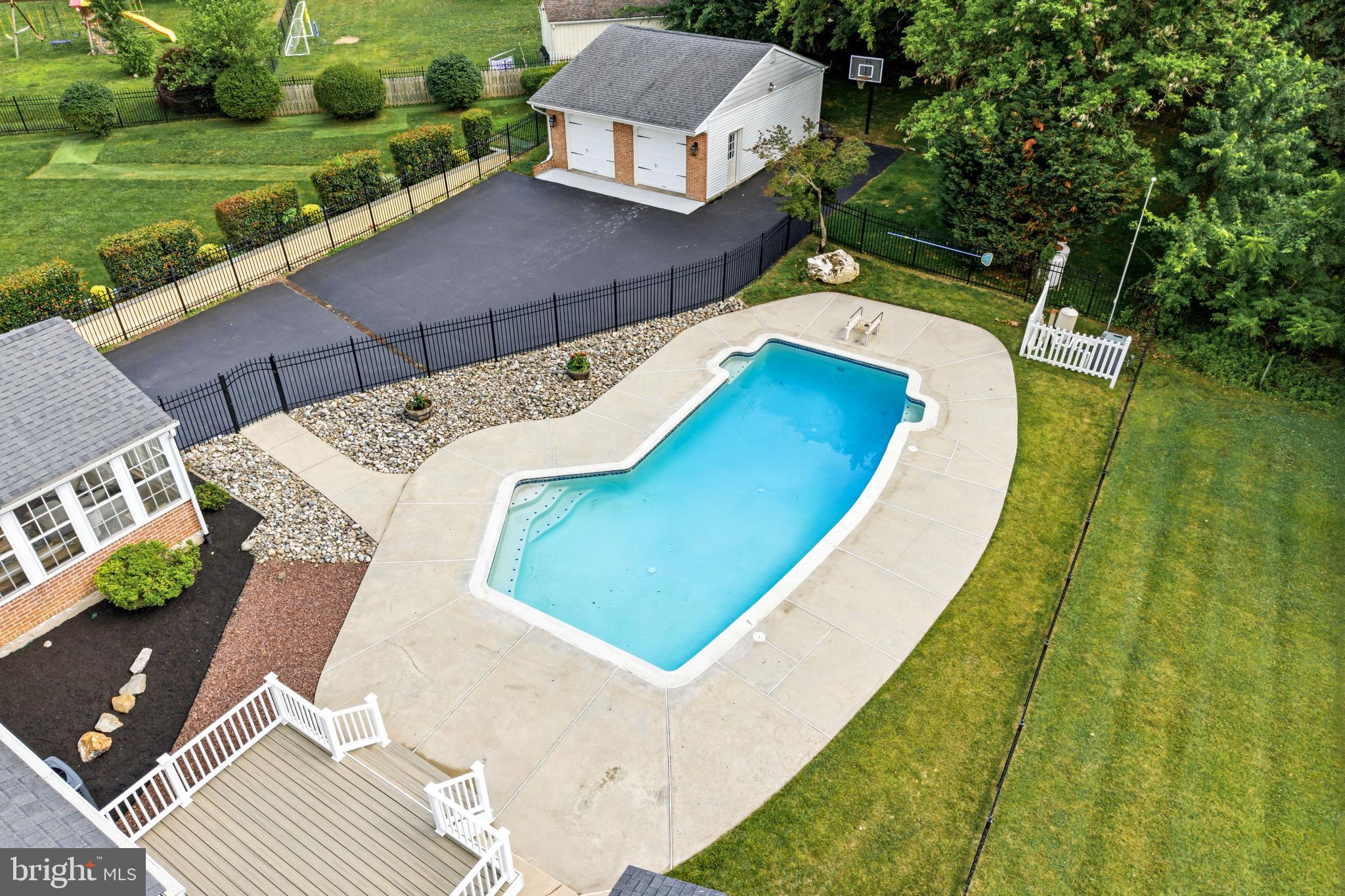 LOWELL HILLS - Residential