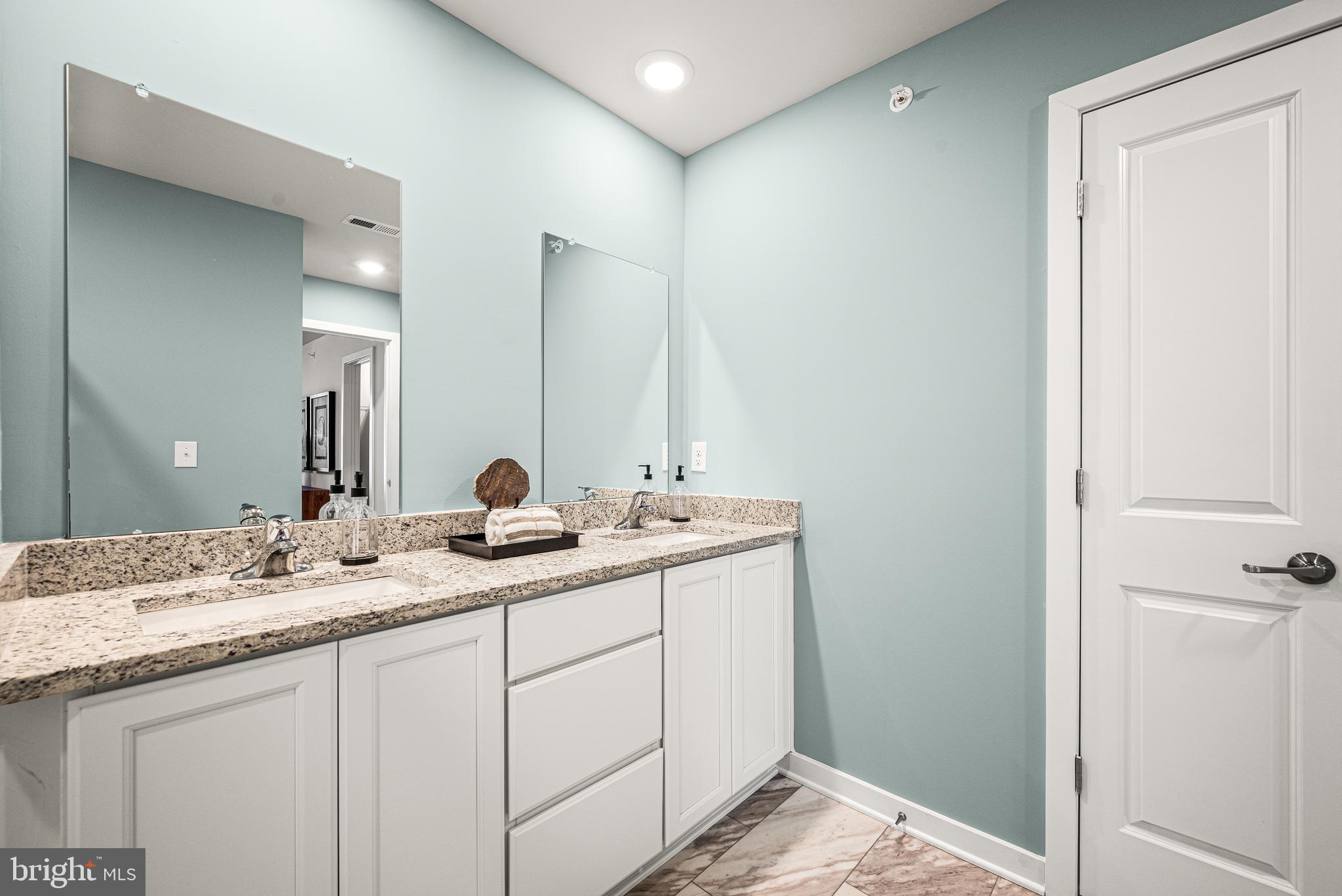 RIVER POINTE - Residential