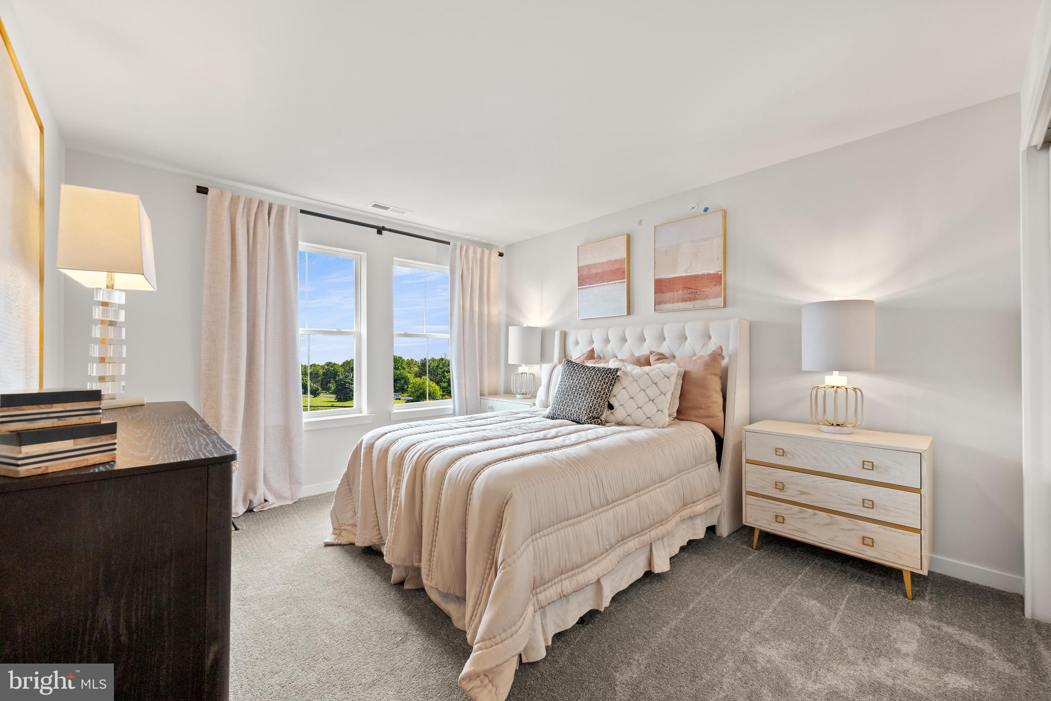RIVER POINTE - Residential