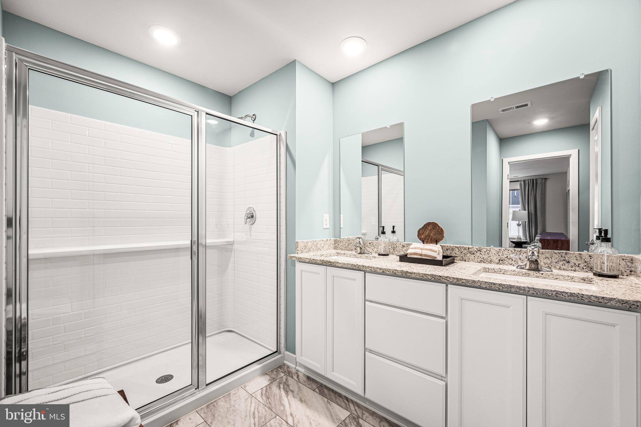 RIVER POINTE - Residential