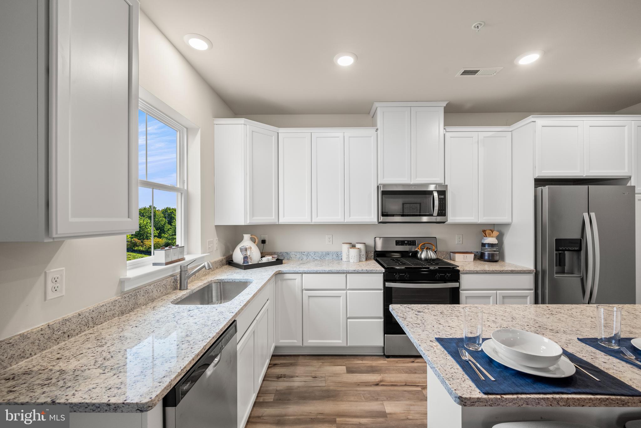 RIVER POINTE - Residential