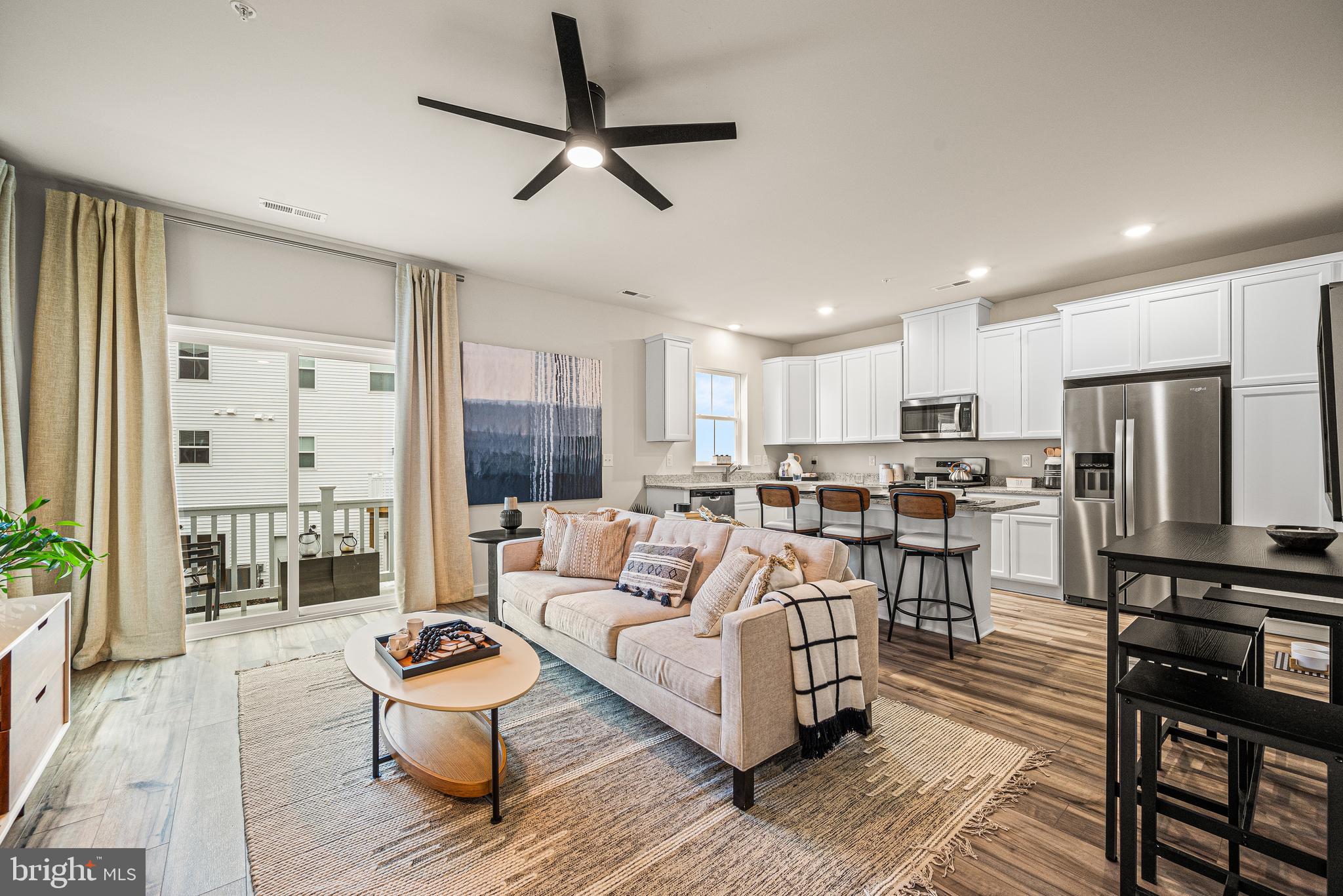 RIVER POINTE - Residential