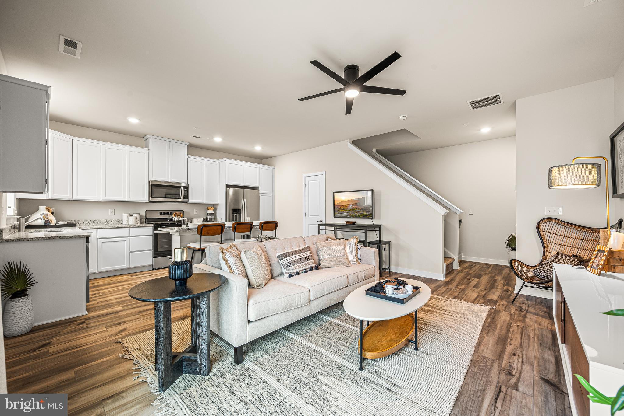 RIVER POINTE - Residential