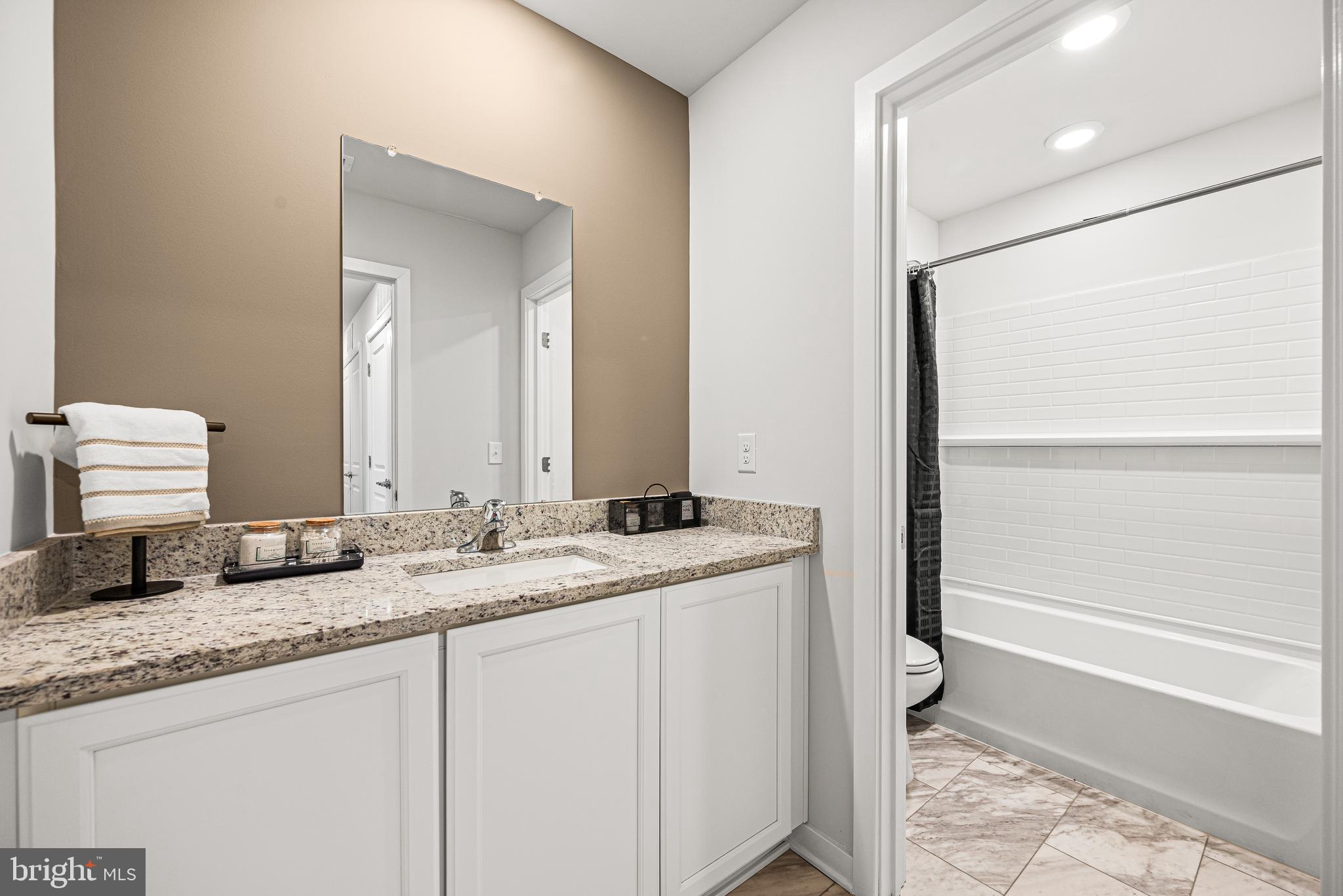 RIVER POINTE - Residential