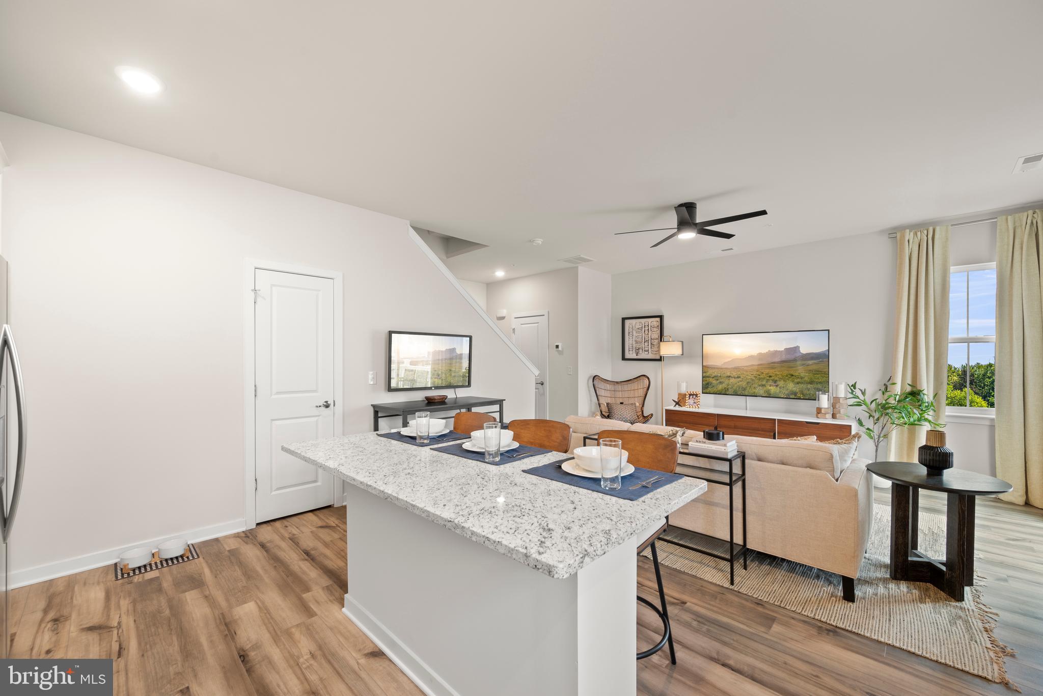 RIVER POINTE - Residential