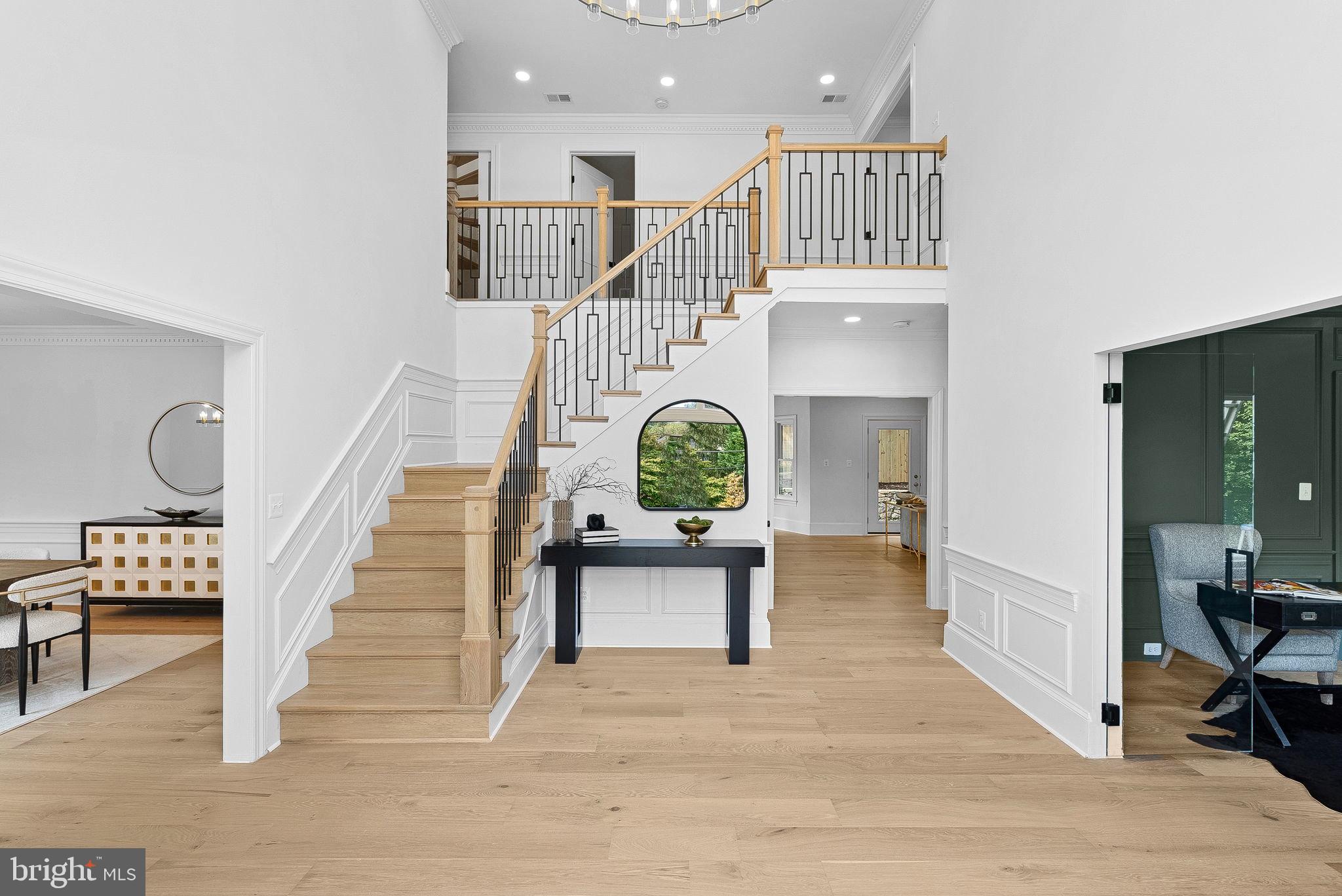 CLEARVIEW MANOR - Residential