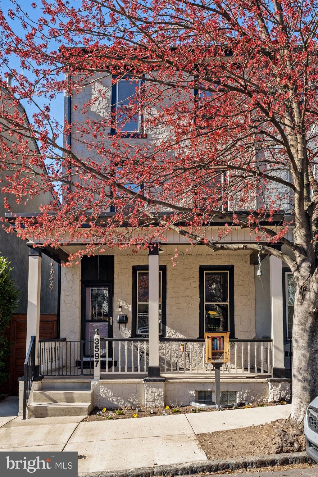EAST FALLS - Residential