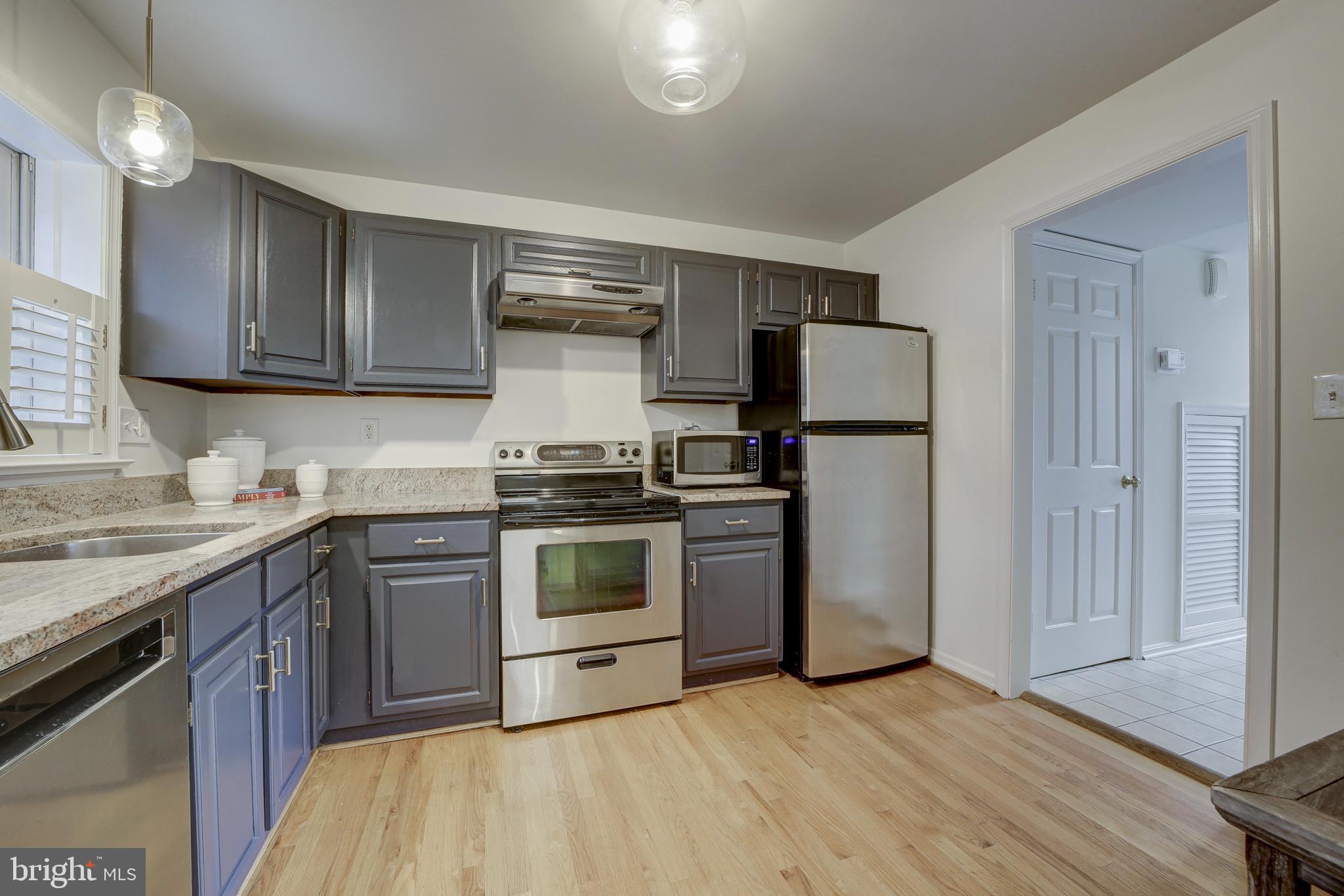 KENWOOD FOREST - Residential