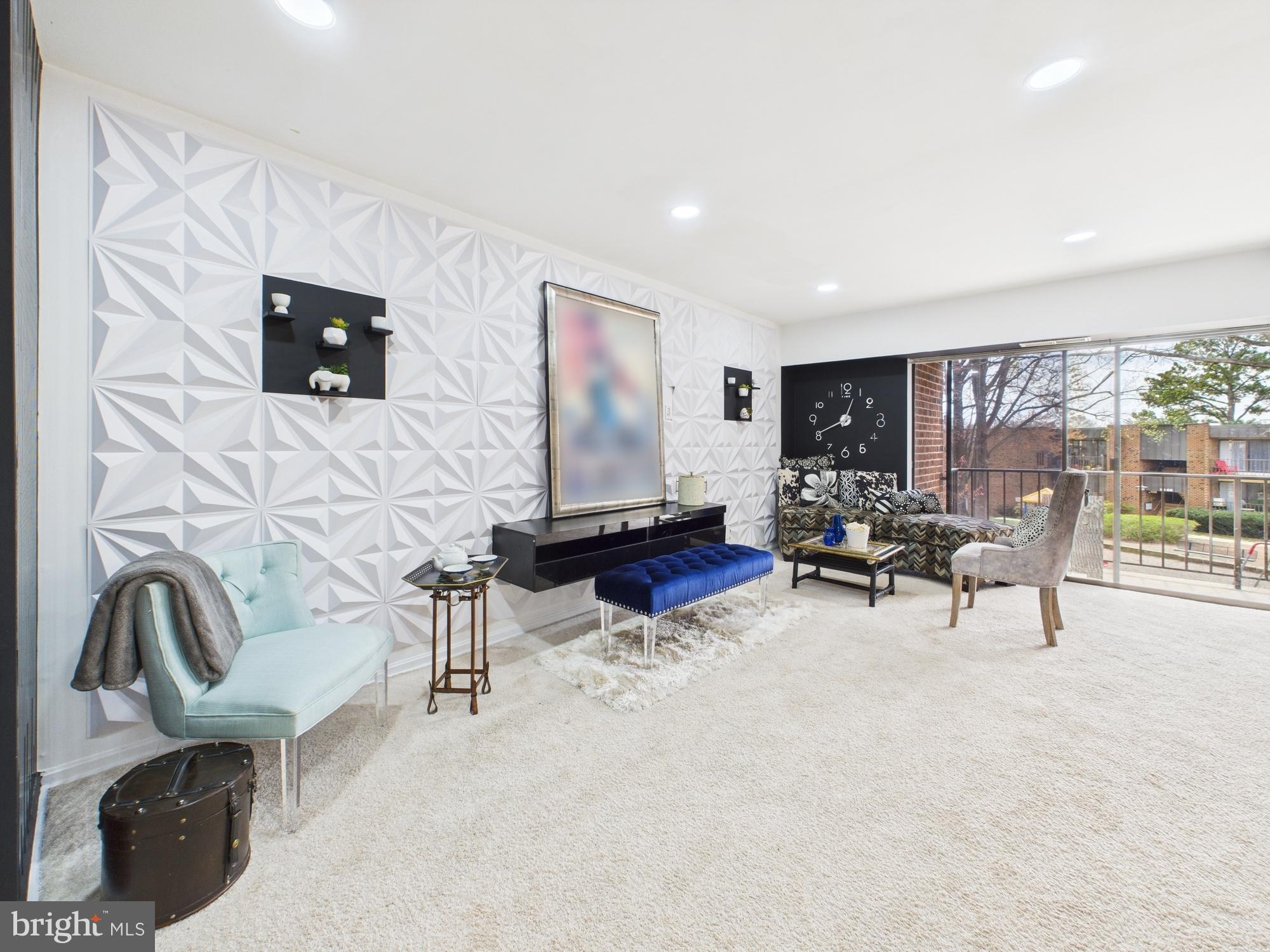HERITAGE COURT - Residential