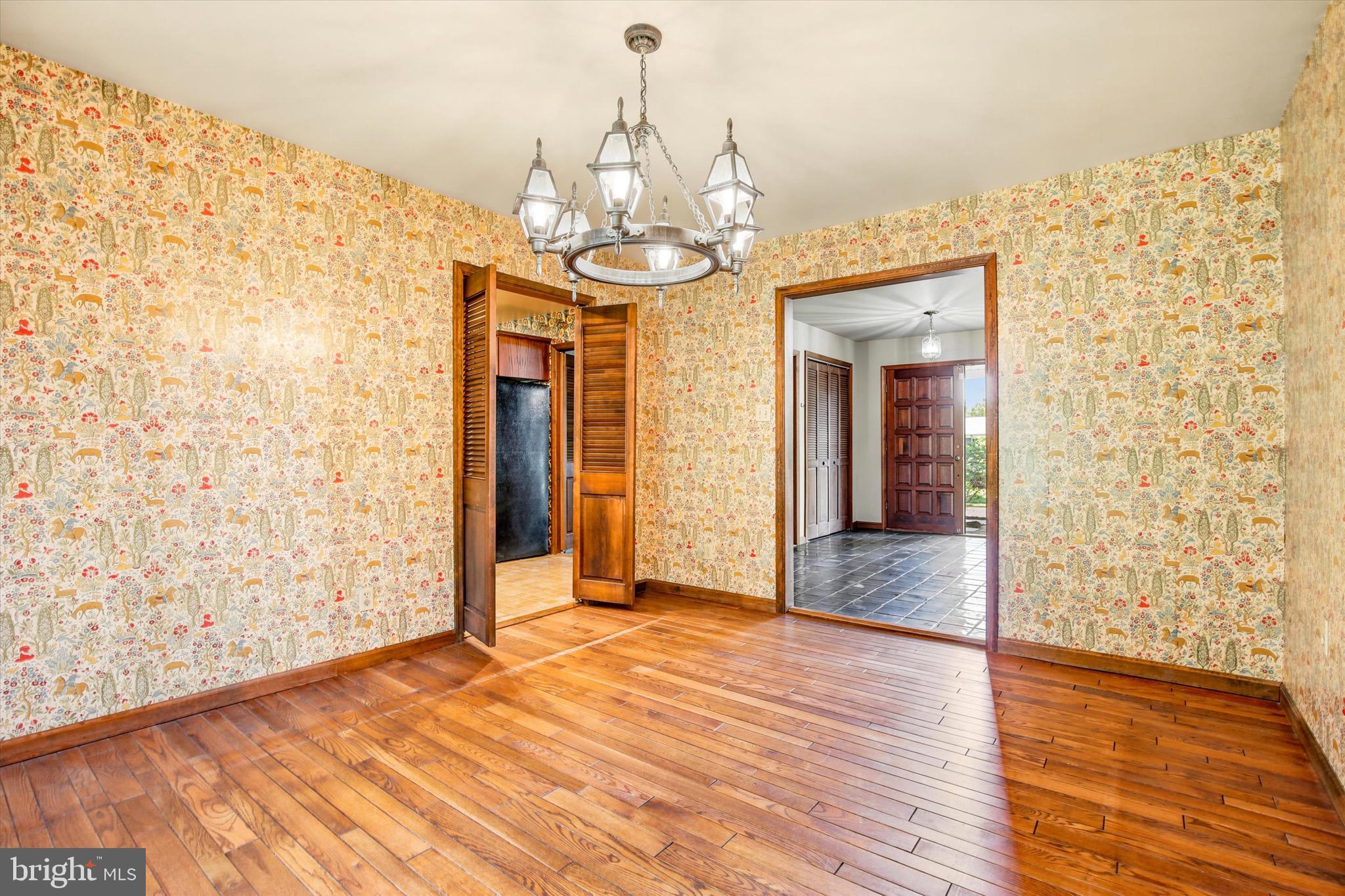 DOYLESTOWN - Residential