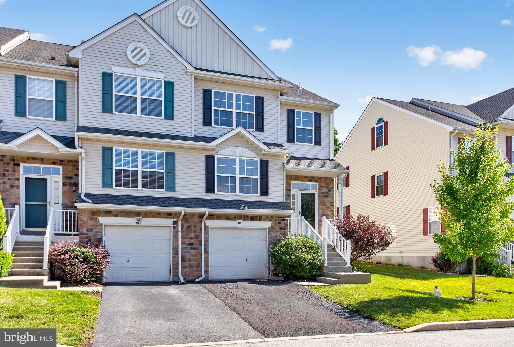Stunning 4-Bedroom End-Unit Townhouse in Sought-After Glenn Rose!
Welcome to this bright and beautiful end-unit townhouse, offering an unbeatable combination of spacious living and a super convenient, commuter-friendly location.
Step into the welcoming entry foyer, where you are greeted by gleaming hardwood flooring and an abundance of natural light. The main level features a fluid, open-concept layout encompassing a formal living room and dining room with recessed lighting and wall-to-wall carpeting. A powder room is also strategically located on this level for maximum convenience. The expansive eat-in kitchen boasts tile flooring, bright recessed lighting, and sliding glass doors that lead out to a private rear deck—complete with a retractable awning for effortless outdoor enjoyment.
The upper levels feature a rare and highly flexible four-bedroom layout. On the second level, you will find a luxurious primary suite complete with a spacious walk-in closet and a private en-suite bathroom with a stall shower. Two additional generously sized bedrooms share a well-appointed full hallway bathroom on this same floor. Rising above it all, the expansive upper loft functions perfectly as a private fourth bedroom or a quiet home office, beautifully illuminated by two bright skylights.
Downstairs, the finished lower level provides even more living space with a massive family room packed with natural light, two large storage closets, and direct access to your private one-car garage.
This home boasts an unbeatable, ultra-convenient location designed for an easy lifestyle. You can enjoy a short walk to outdoor recreation at Hueser Park, and you are just minutes away from major commuting arteries, excellent shopping districts (7 minutes to KOP Mall), and endless dining options.